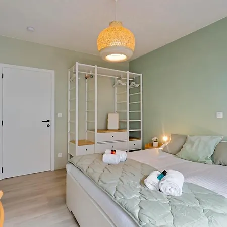 Huswell - Stylishly Refurbished With Sea View * Oostende